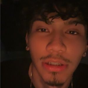 Meet your Posher, Yk1tv